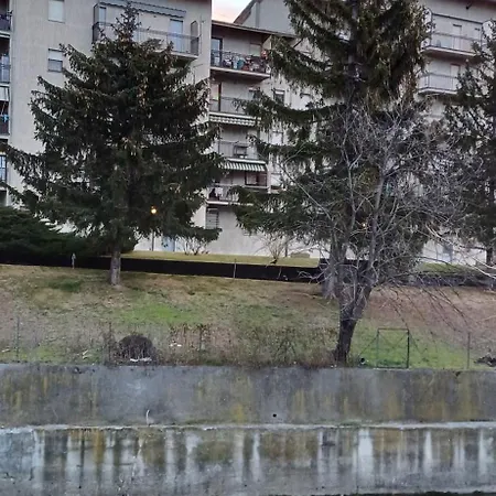 Appartamento Trilocale Arco D'augusto Con Box Aosta