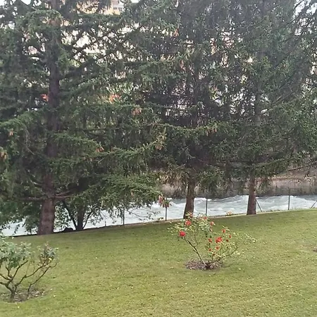 Trilocale Arco D'augusto Con Box Appartamento Aosta